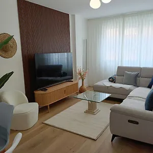 Apartamento Bahia Ferry Tranquilo, Con Parking Y Desayuno Casero En El Centro, Santander